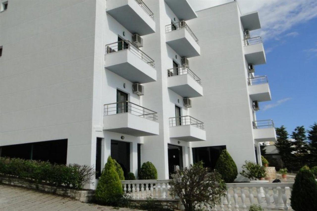 Perla Hotel Saranda Esterno foto