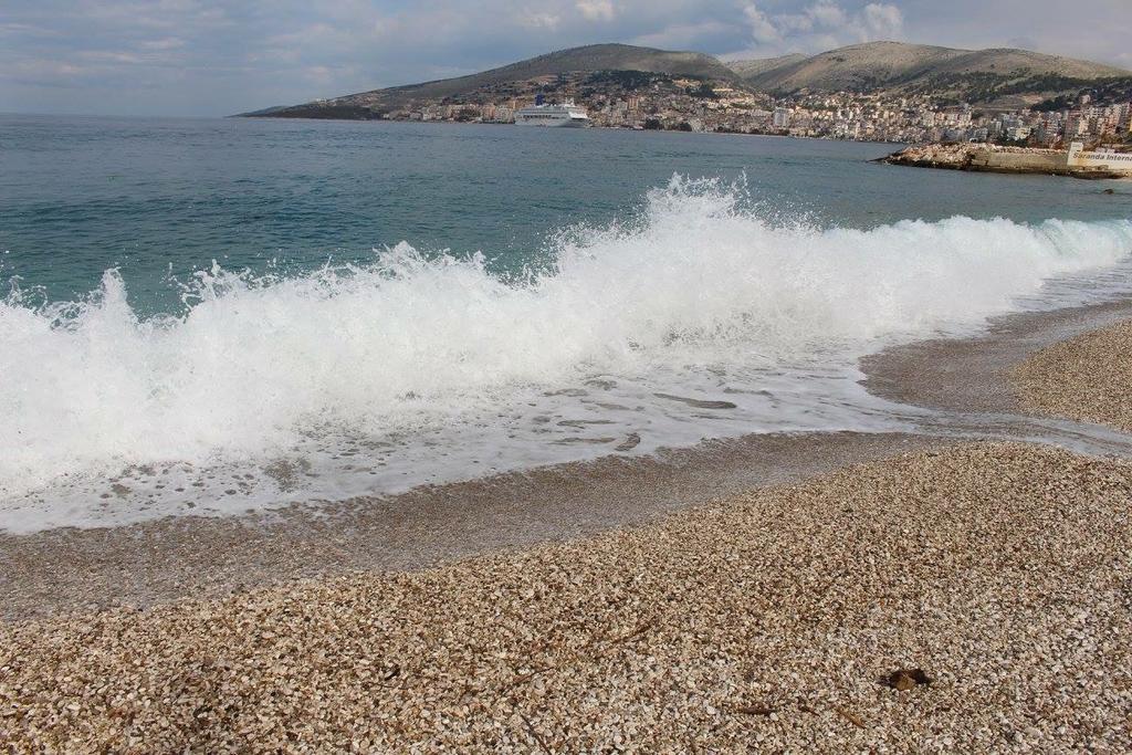 Perla Hotel Saranda Esterno foto