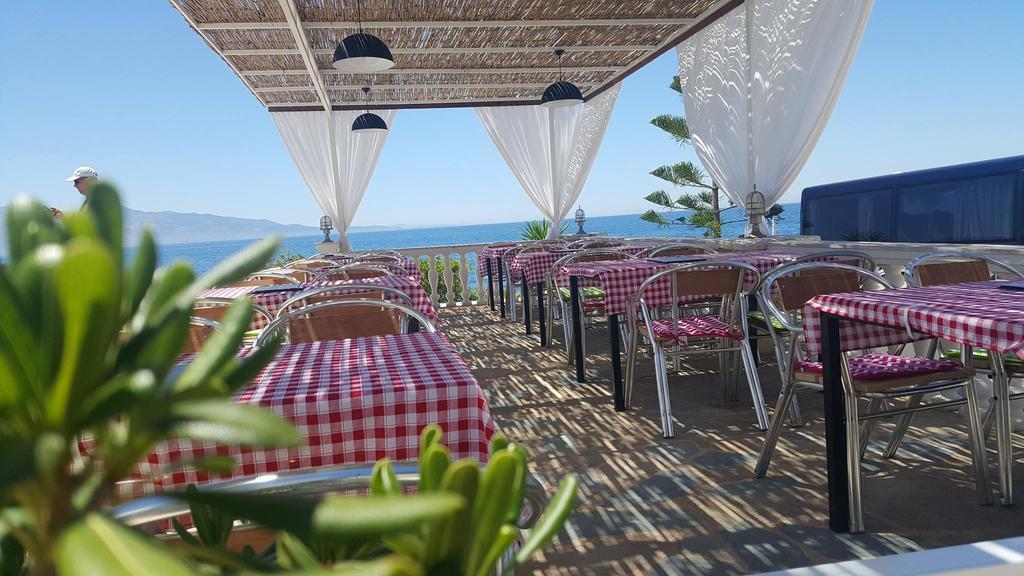 Perla Hotel Saranda Esterno foto
