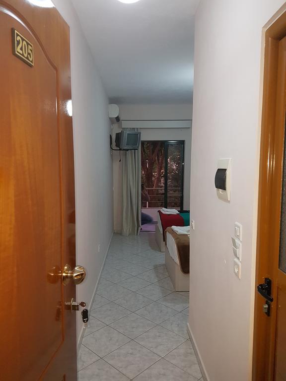 Perla Hotel Saranda Esterno foto
