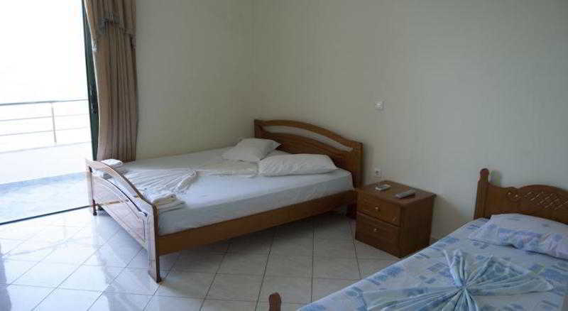 Perla Hotel Saranda Esterno foto