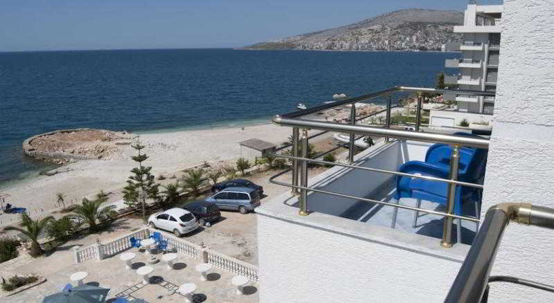 Perla Hotel Saranda Esterno foto