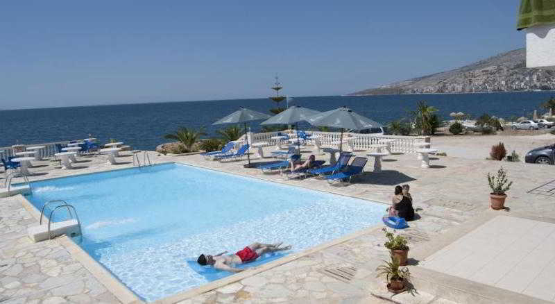 Perla Hotel Saranda Esterno foto
