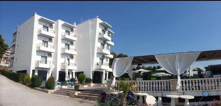Perla Hotel Saranda Esterno foto