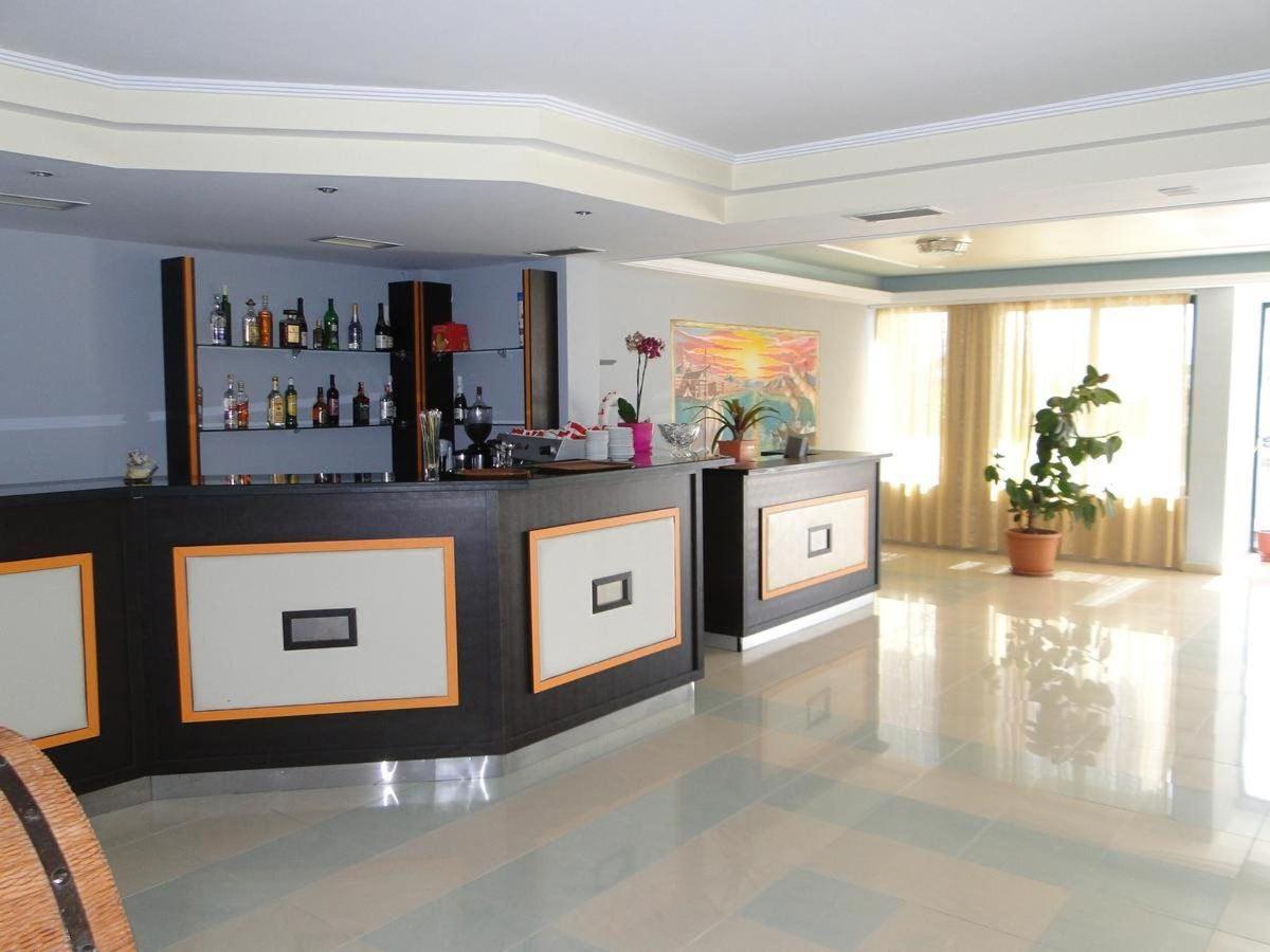 Perla Hotel Saranda Esterno foto