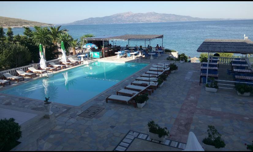 Perla Hotel Saranda Esterno foto